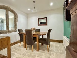 Dining Room- click for photo gallery